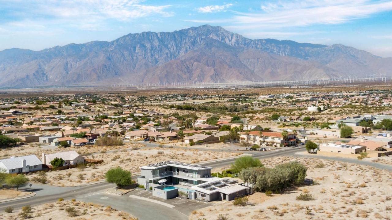 Desert Hot Springs Inn Exterior photo